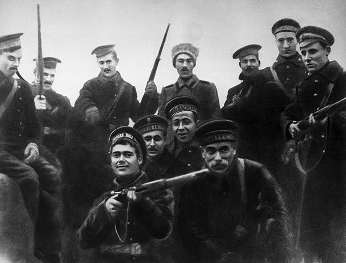 Revolutionary sailors - Revolution 1917