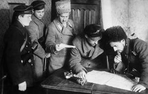 At the headquarters of revolutionary soldiers and sailors. The armed uprising on October 24 (November 6) 1917, Petrograd. Sputnik